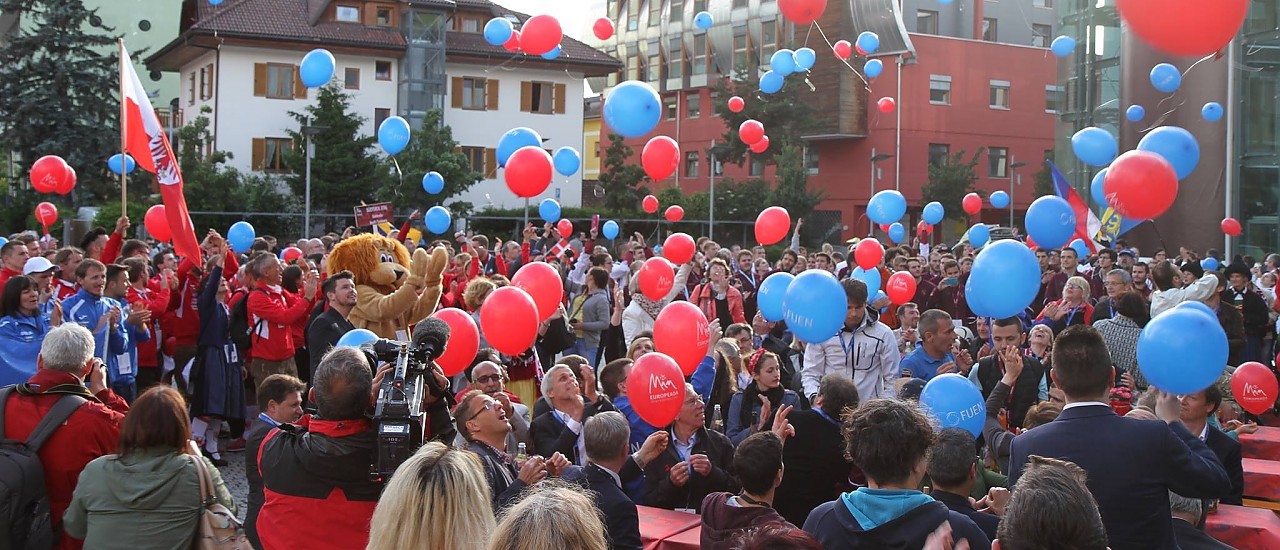 Eroffnungsfeier_Rathausplatz.jpg